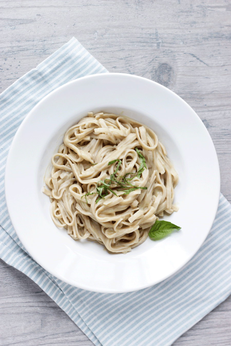 Vegan Cauliflower Alfredo Sauce