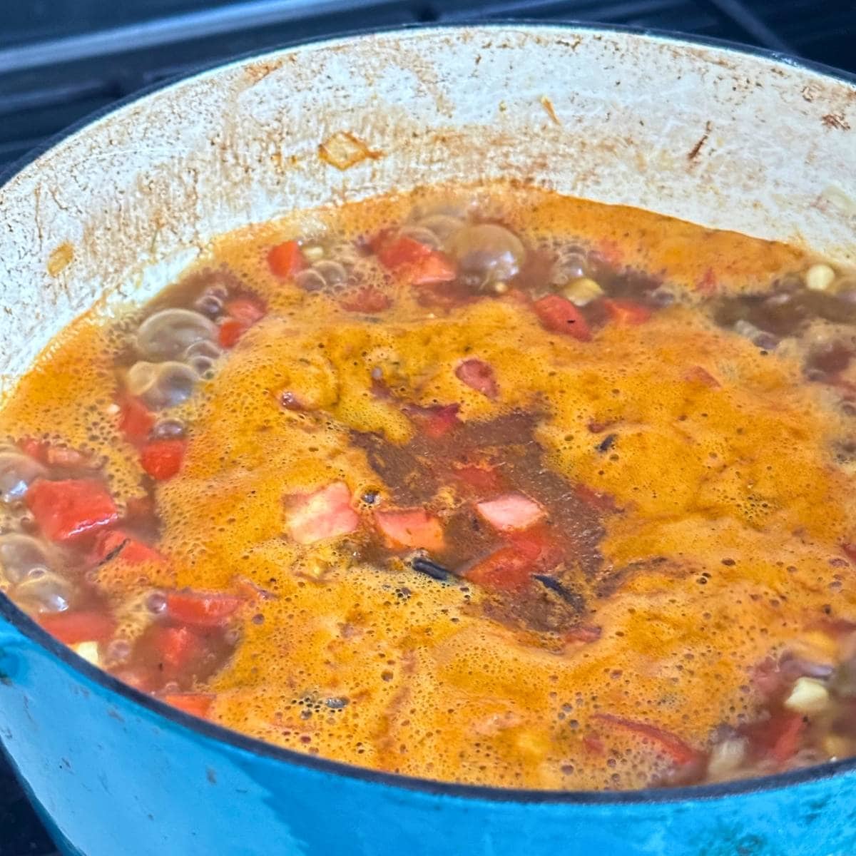 Boil black bean soup.